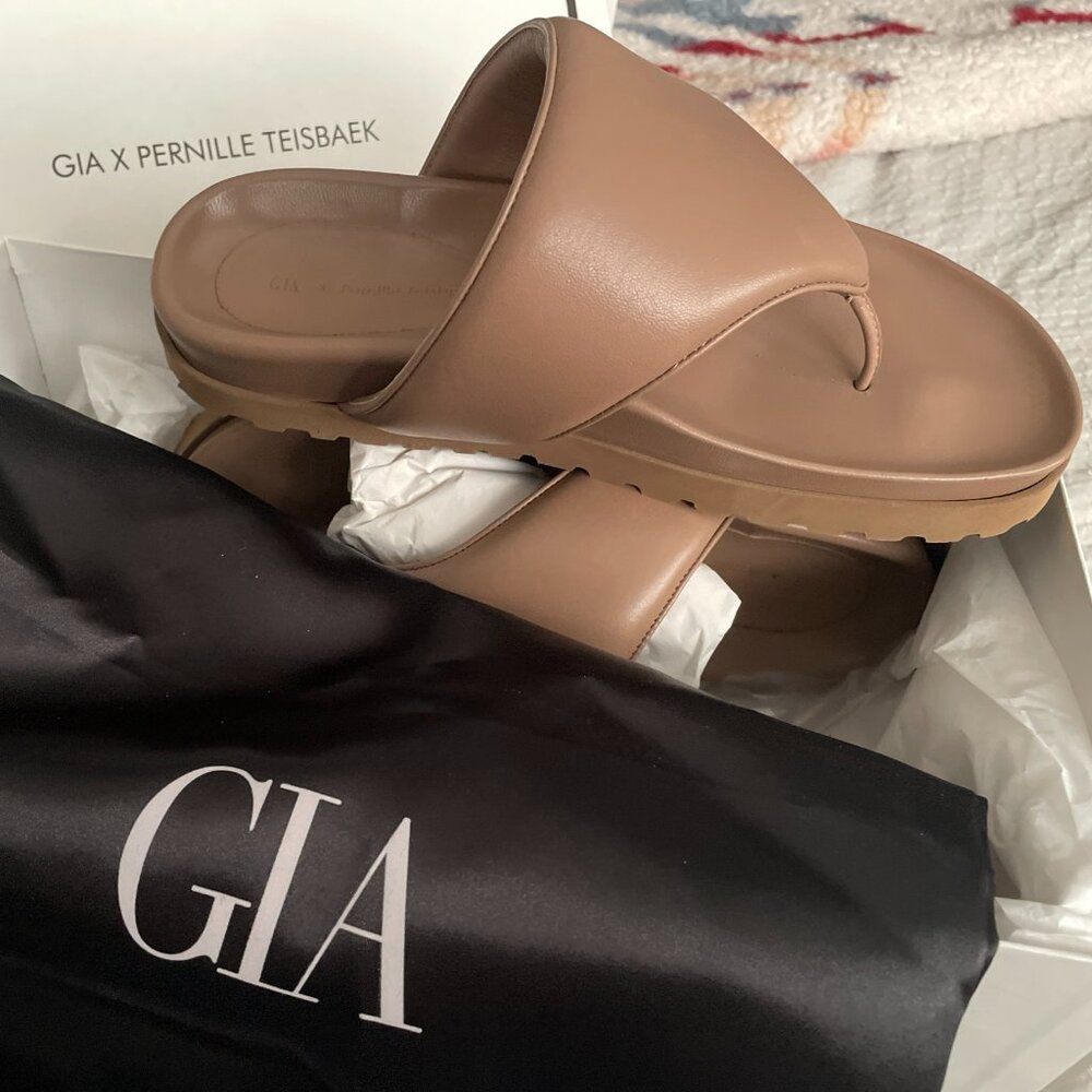 Gia Borghini x Pernille Teisbaek Perni 12 Platform Flip Flop Mules Size 38